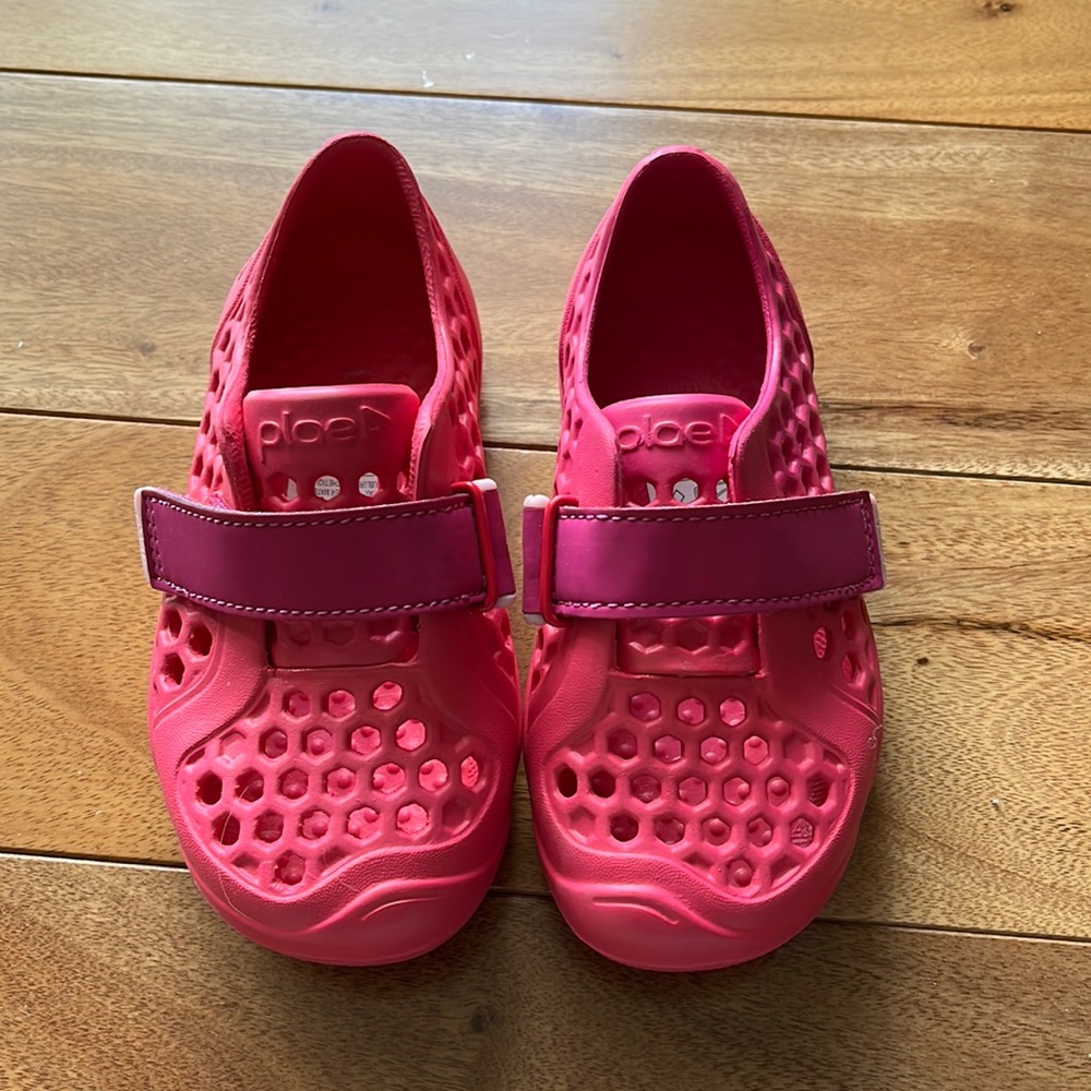 NWT PLAE Toddler Shoes